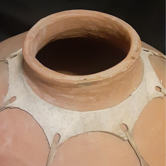 Large Tarahumara SW American Indian Mexican Ceramic Water Pot 16" Wide - Picture 7 of 16